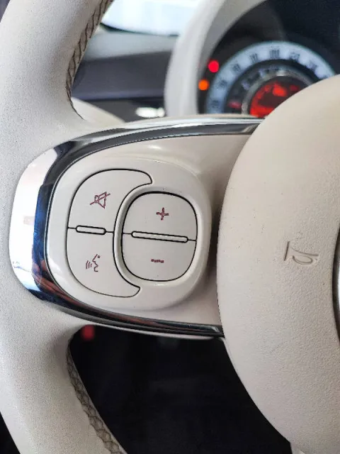 Fiat 500 1.0 hybrid Lounge 70cv - Immagine 14