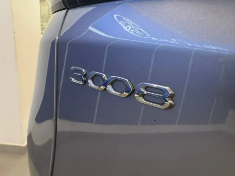 Peugeot 3008 1.5 bluehdi Allure Pack s&s 130cv eat8 - Immagine 22