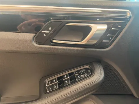 Porsche Macan 3.0d S 250cv pdk - Immagine 18