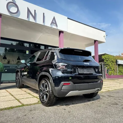 Jeep Avenger 1.2 turbo e-hybrid mhev Summit fwd 110cv edct6 - Immagine 4