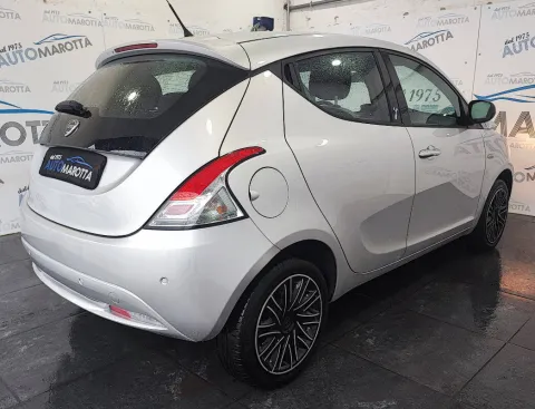 Lancia Ypsilon 1.3 mjt Mya s&s 95cv - Immagine 4