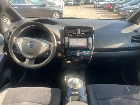 Nissan Leaf Tekna Flex 30kW 109cv - Immagine 11