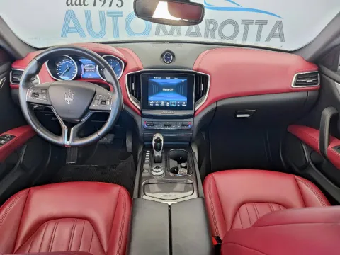 Maserati Ghibli 3.0 V6 ds 275cv auto my16 E6 - Immagine 9