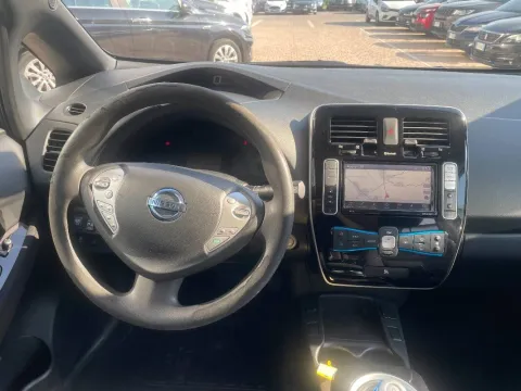Nissan Leaf Tekna Flex 30kW 109cv - Immagine 12