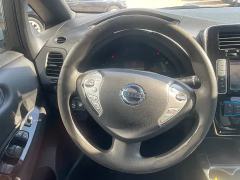 Nissan Leaf Tekna Flex 30kW 109cv - Immagine 13