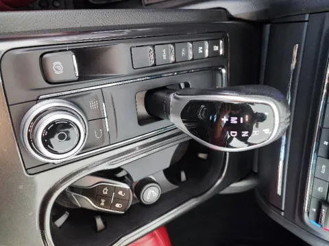 Maserati Ghibli 3.0 V6 ds 275cv auto my16 E6 - Immagine 14