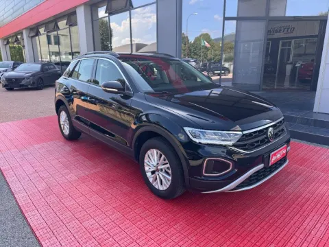 Volkswagen T-Roc 1.5 tsi Life dsg - Immagine 2