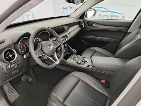 Alfa Romeo Stelvio 2.2 t Executive rwd 180cv auto - Immagine 11