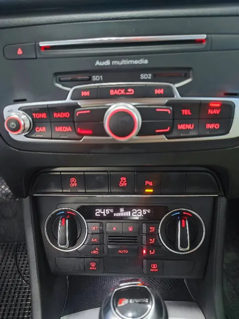 Audi Q3 2.0 tdi Sport 150cv s-tronic - Immagine 10