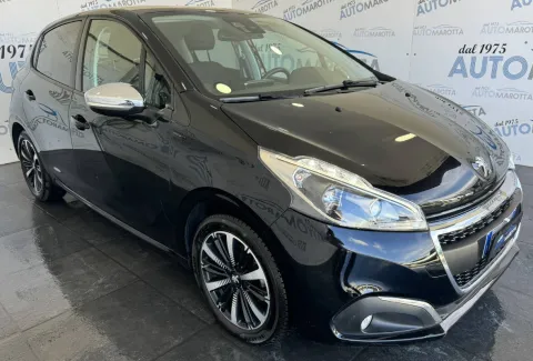 Peugeot 208 5p 1.5 bluehdi Signature s&s 100cv - Immagine 3