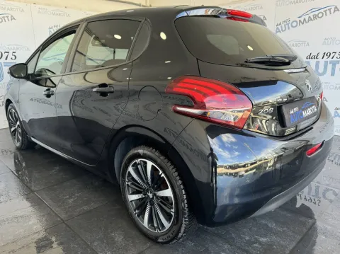 Peugeot 208 5p 1.5 bluehdi Signature s&s 100cv - Immagine 6