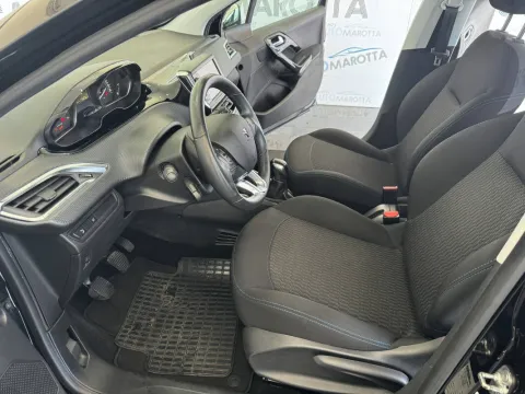 Peugeot 208 5p 1.5 bluehdi Signature s&s 100cv - Immagine 8