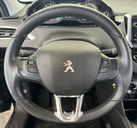 Peugeot 208 5p 1.5 bluehdi Signature s&s 100cv - Immagine 10