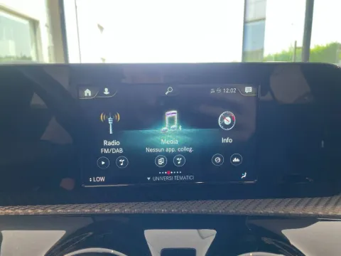 Mercedes CLA Coupe 180 d Business auto - Immagine 14