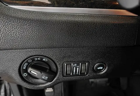 Lancia Thema 3.0 V6 mjt II Platinum 239cv auto - Immagine 20