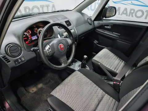 Fiat Sedici 1.6 16v Dynamic 4x4 120cv - Immagine 10