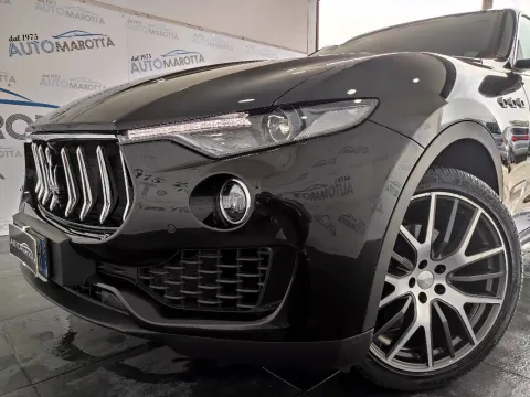 Maserati Levante 3.0 V6 275cv auto - Immagine 2