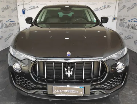 Maserati Levante 3.0 V6 275cv auto - Immagine 4
