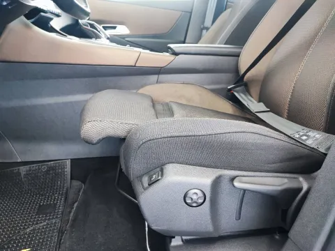 DS DS7 Crossback 1.5 bluehdi Business 130cv auto - Immagine 18