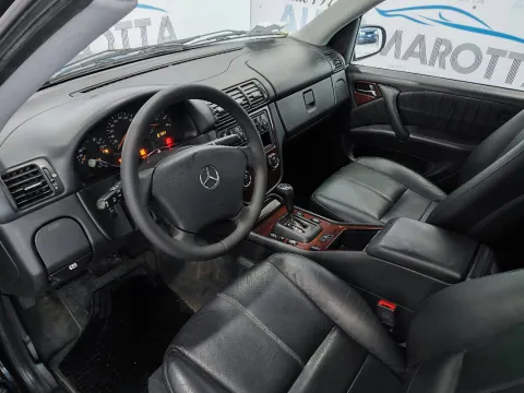 Mercedes ML 270 cdi SE Leather - Immagine 11