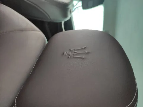 Maserati Levante 3.0 V6 275cv auto - Immagine 17