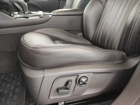 Maserati Levante 3.0 V6 275cv auto - Immagine 20