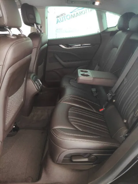 Maserati Levante 3.0 V6 275cv auto - Immagine 21
