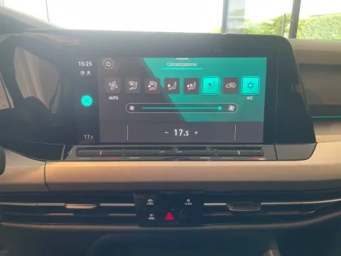 Volkswagen Golf Variant 1.5 etsi evo Life 130cv dsg - Immagine 16