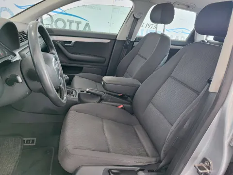 Audi A4 Avant 2.0 tdi Top fap - Immagine 11