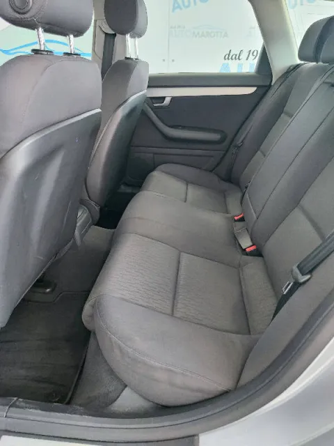 Audi A4 Avant 2.0 tdi Top fap - Immagine 14