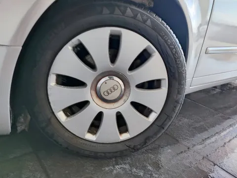 Audi A4 Avant 2.0 tdi Top fap - Immagine 15