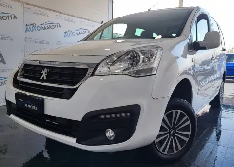 Peugeot Partner Tepee 1.6 bluehdi (extreme) Active traction control Plus 4x4 100cv - Immagine 2