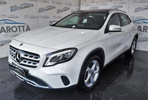 Mercedes GLA 200 d Sport auto - Immagine 1