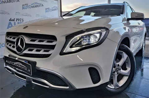 Mercedes GLA 200 d Sport auto - Immagine 2