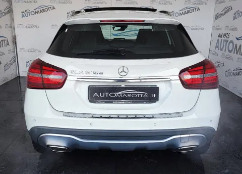 Mercedes GLA 200 d Sport auto - Immagine 6