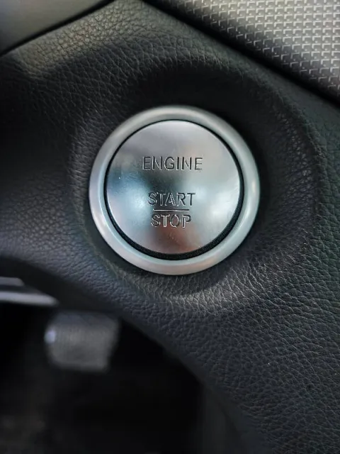 Mercedes GLA 200 d Sport auto - Immagine 10