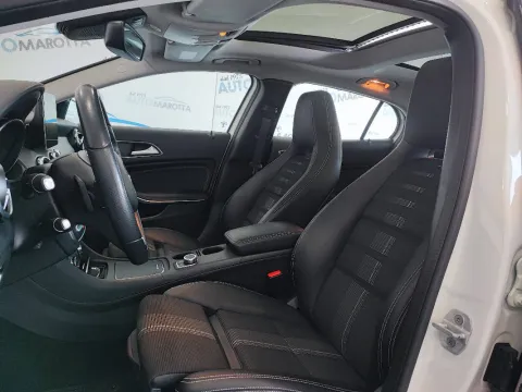 Mercedes GLA 200 d Sport auto - Immagine 14