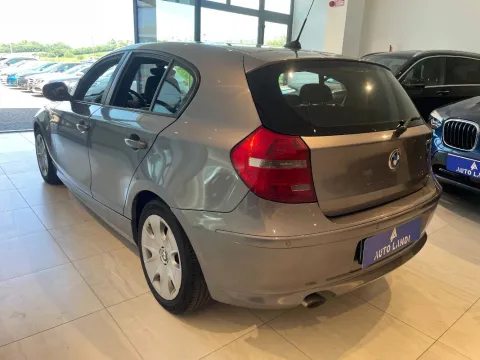 BMW 116d 5p 2.0 Eletta 116cv dpf - Immagine 5