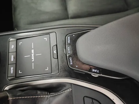 Lexus UX 250h 2.0 Premium 2wd cvt - Immagine 17