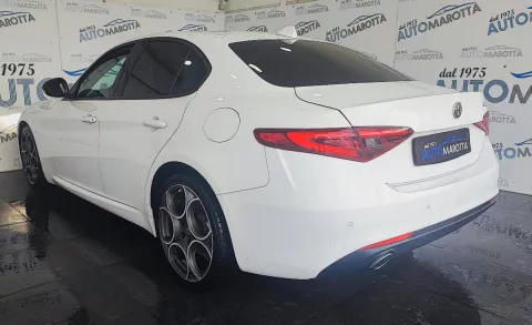 Alfa Romeo Giulia 2.2 t Super 150cv auto - Immagine 7