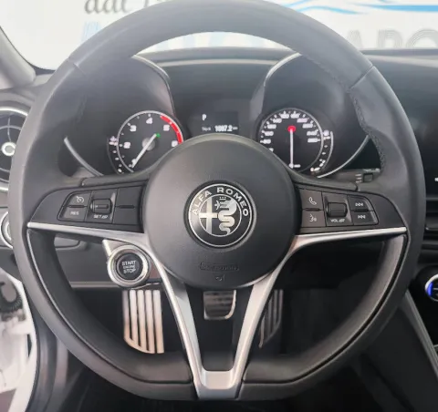 Alfa Romeo Giulia 2.2 t Super 150cv auto - Immagine 9