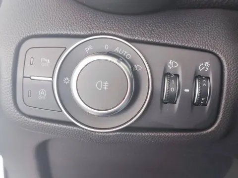 Alfa Romeo Giulia 2.2 t Super 150cv auto - Immagine 20
