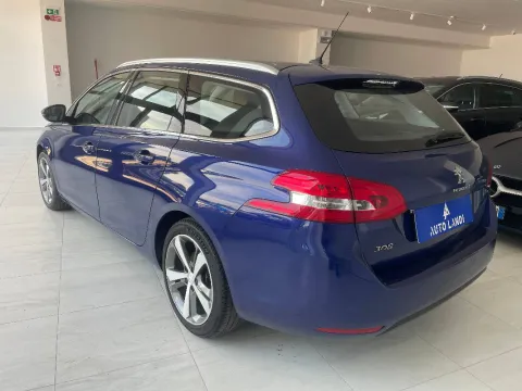 Peugeot 308 SW 1.5 bluehdi Allure s&s 130cv eat8 - Immagine 4