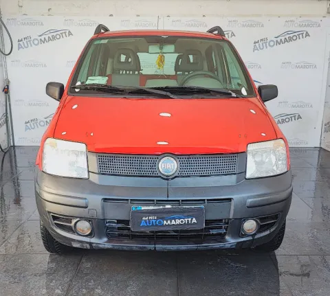Fiat Panda 1.3 mjt 16v Climbing 4x4 - Immagine 3