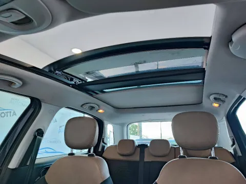 Fiat 500L 1.6 mjt Lounge 105cv - Immagine 10