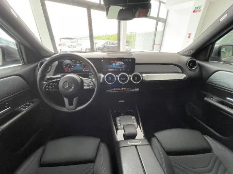 Mercedes GLB 200 Business Extra auto - Immagine 17