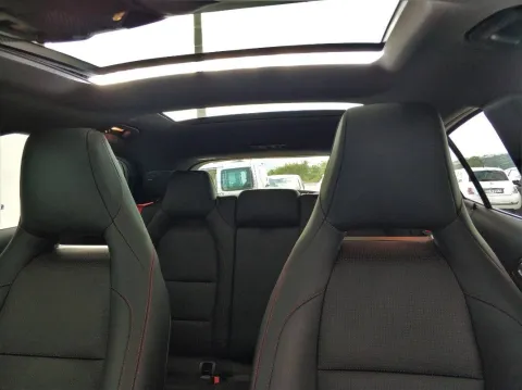 Mercedes GLA 45 AMG 4matic 360cv auto - Immagine 8