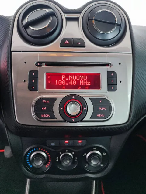 Alfa Romeo MiTo 1.3 jtdm-2 Distinctive sport pack s&s 95cv - Immagine 9