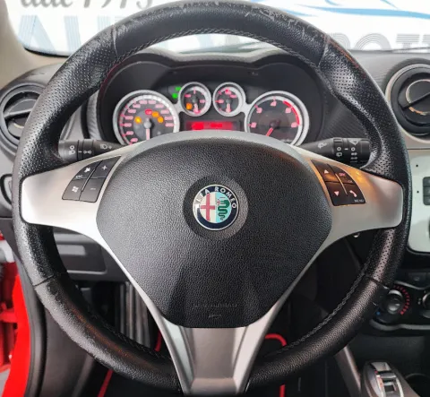 Alfa Romeo MiTo 1.3 jtdm-2 Distinctive sport pack s&s 95cv - Immagine 10