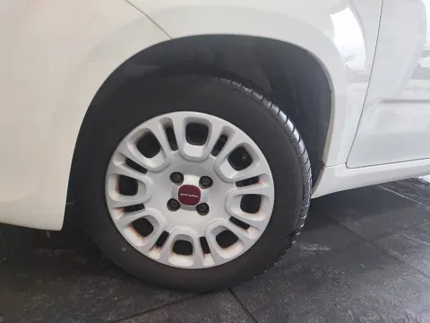 Fiat Panda 1.2 Easy easypower Gpl 69cv my19 - Immagine 14